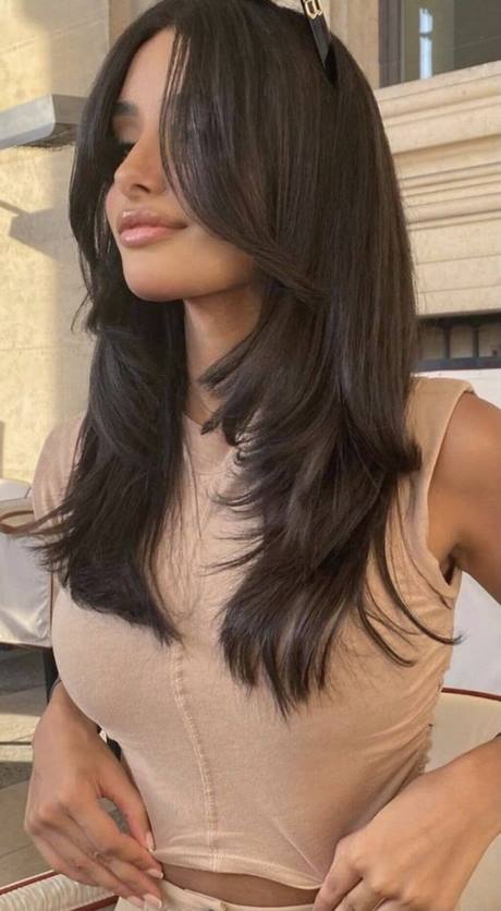 hairstyles-for-long-hair-with-fringe-2023-61_9 Hairstyles for long hair with fringe 2023