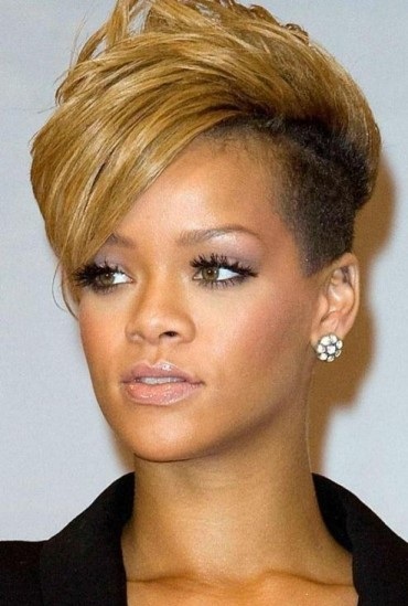 rihanna-short-hairstyles-2023-19_14 Rihanna short hairstyles 2023