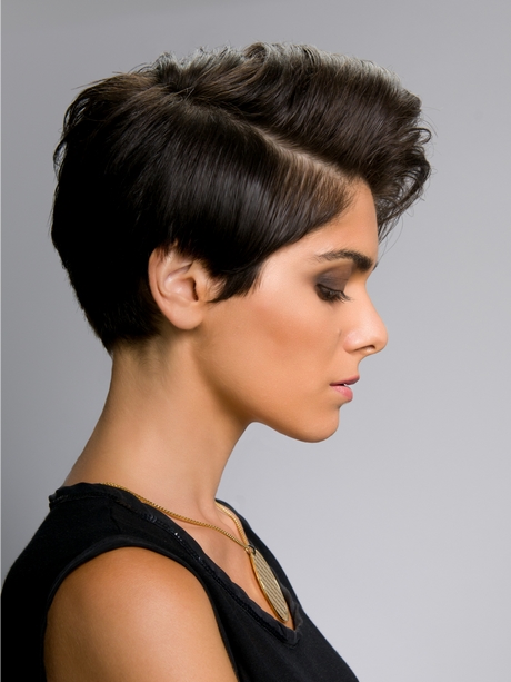 short-hairstyles-for-2023-for-women-37_13 Short hairstyles for 2023 for women