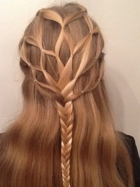 cute-easy-braided-hairstyles-for-long-hair-32_12 Cute easy braided hairstyles for long hair