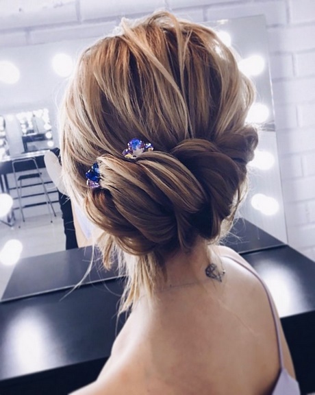 wedding-hairstyles-for-long-hair-2018-25_7 Wedding hairstyles for long hair 2018