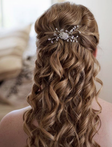 cute-bridesmaid-hairstyles-92 Cute bridesmaid hairstyles