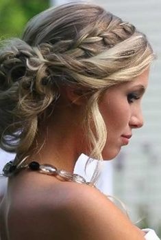 cute-prom-updos-for-long-hair-04_10 Cute prom updos for long hair