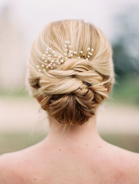 cute-wedding-hairstyles-for-bridesmaids-70_7 Cute wedding hairstyles for bridesmaids