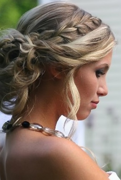 formal-upstyles-for-long-hair-49_11 Formal upstyles for long hair