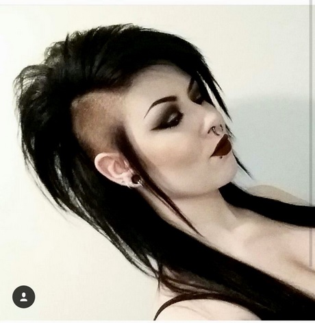 goth-hairstyles-81_10 Goth hairstyles