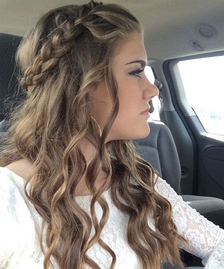 prom-hairstyles-2018-long-hair-69_9 Prom hairstyles 2018 long hair