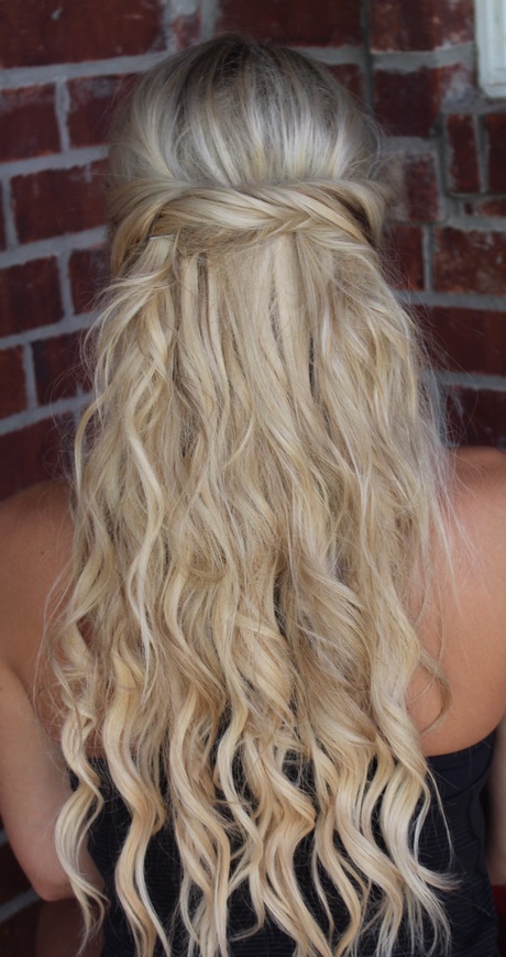 simple-homecoming-hairstyles-34_18 Simple homecoming hairstyles