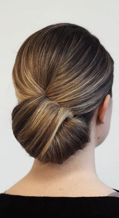 2022-hair-updo-trends-17 2022 hair updo trends