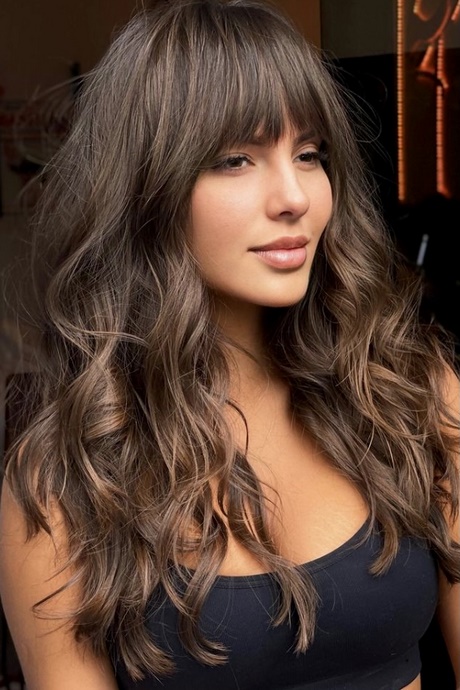 best-hairstyles-with-bangs-2022-08_15 Best hairstyles with bangs 2022