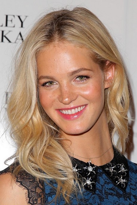 current-celebrity-hairstyles-2022-11_6 Current celebrity hairstyles 2022