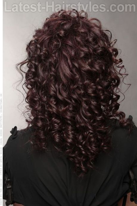 medium-curly-hair-2022-15_14 Medium curly hair 2022
