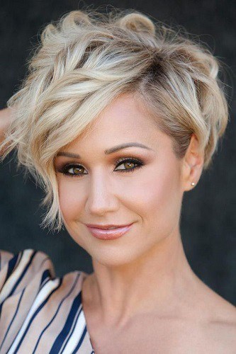 short-hairstyles-for-thin-fine-hair-2022-12 Short hairstyles for thin fine hair 2022