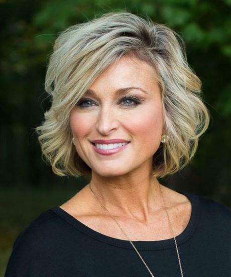 hairstyles-2020-over-50-81_15 Hairstyles 2020 over 50