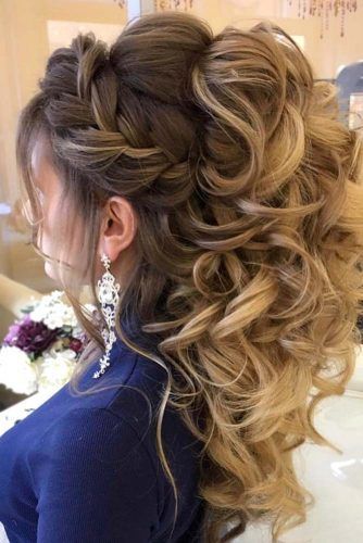 hairstyles-for-long-hair-prom-2021-76_17 Hairstyles for long hair prom 2021