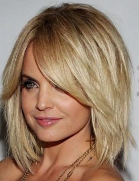 hairstyles-for-mid-length-hair-2021-66_13 Hairstyles for mid length hair 2021