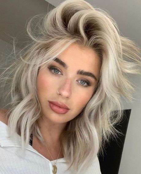 new-blonde-hairstyles-2021-89_19 New blonde hairstyles 2021