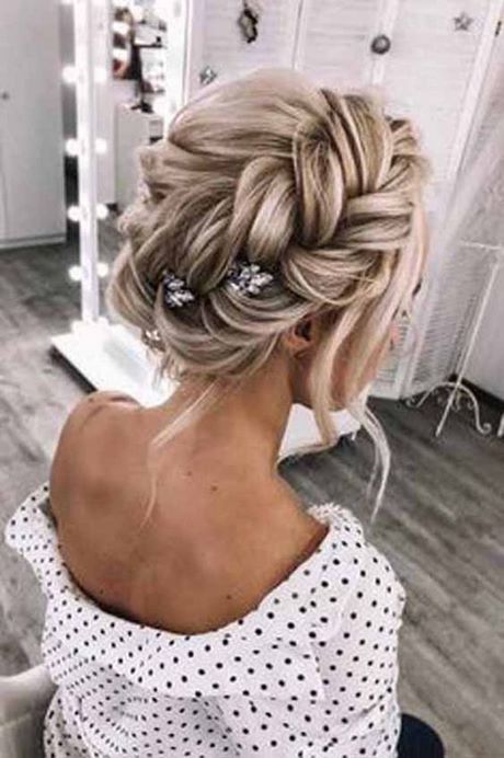 new-updos-for-2021-20_6 New updos for 2021