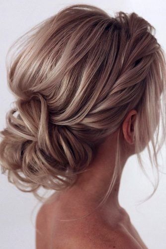 updos-for-long-hair-2021-24_18 Updos for long hair 2021