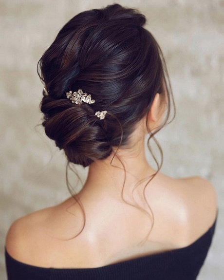wedding-hairstyles-for-long-hair-2021-62_8 Wedding hairstyles for long hair 2021