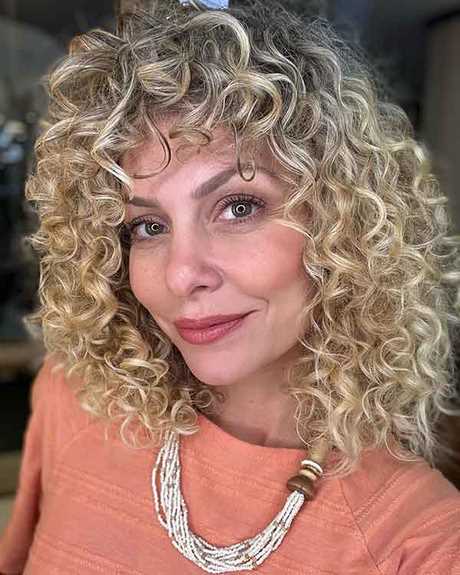 styles-for-short-curly-hair-2023-03_2 Styles for short curly hair 2023