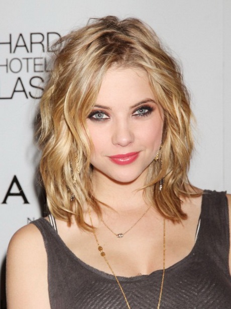 best-suited-hairstyle-for-round-face-46 Best suited hairstyle for round face