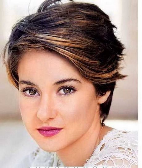 girl-short-hairstyles-for-round-faces-75_16 Girl short hairstyles for round faces