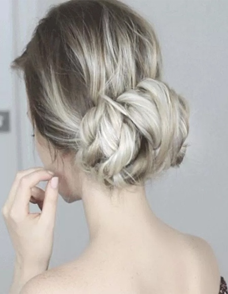 low-updo-hairstyles-74_10 Low updo hairstyles