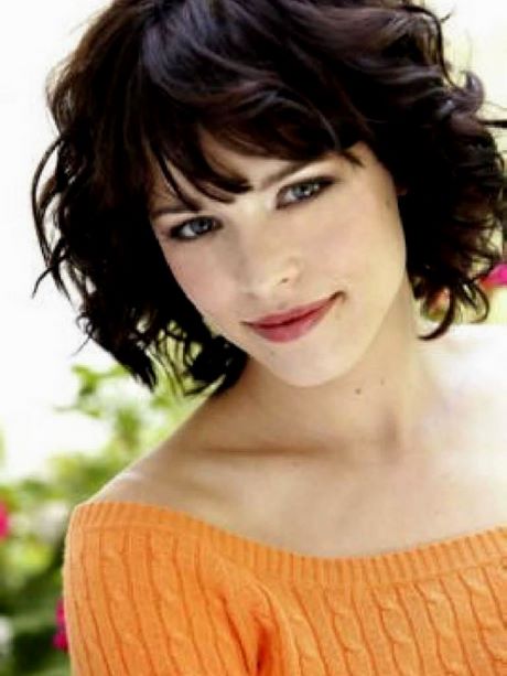 short-cuts-for-wavy-hair-and-round-face-29_4 Short cuts for wavy hair and round face