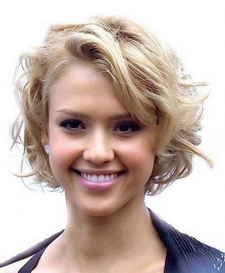 short-haircut-for-curly-hair-round-face-43_10 Short haircut for curly hair round face