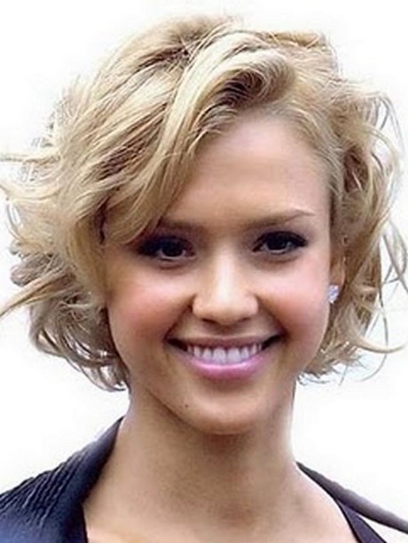 short-hairstyles-for-wavy-hair-and-round-face-36_6 Short hairstyles for wavy hair and round face