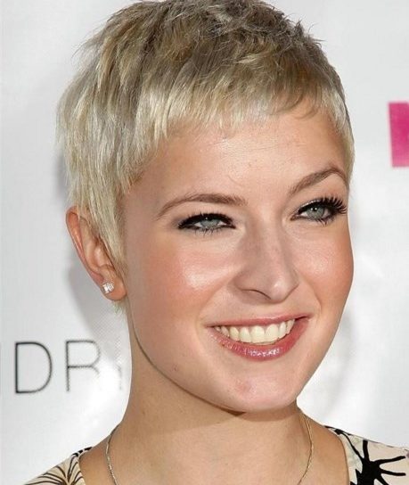 super-short-hairstyles-for-round-faces-06_11 Super short hairstyles for round faces