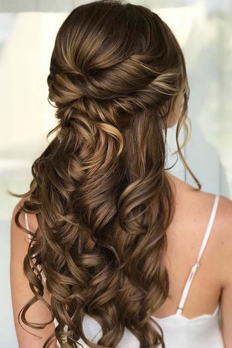 cute-half-up-half-down-hairstyles-for-prom-46_9 Cute half up half down hairstyles for prom