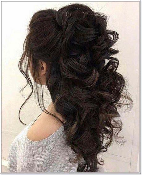 hairstyle-curls-half-up-28_7 Hairstyle curls half up
