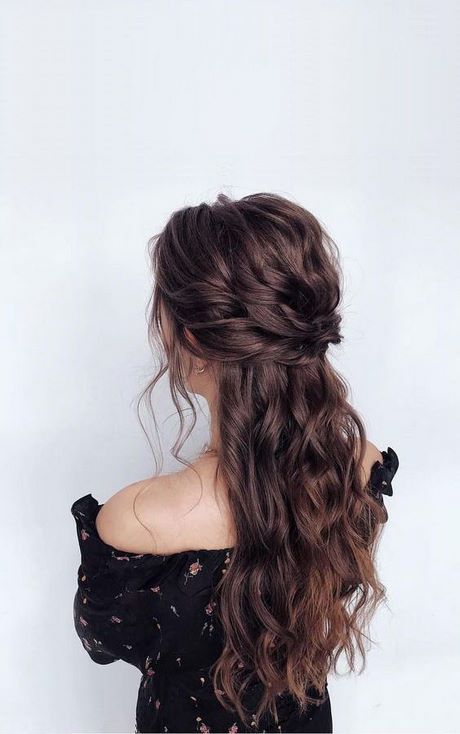 half-up-half-down-hairstyles-for-curly-hair-16_9 Half up half down hairstyles for curly hair