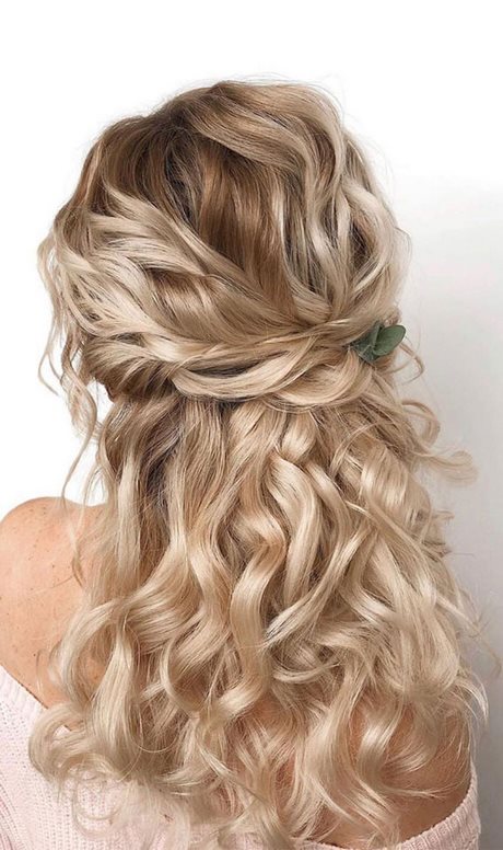 long-curly-half-up-hairstyles-33_14 Long curly half up hairstyles