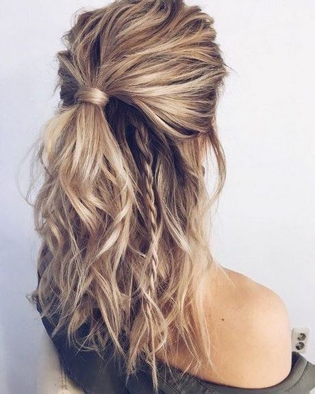 quick-and-easy-half-up-half-down-hairstyles-27_19 Quick and easy half up half down hairstyles
