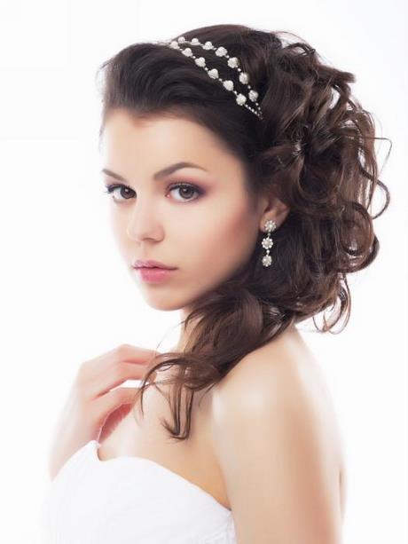 up-and-down-hairstyles-for-weddings-14_15 Up and down hairstyles for weddings