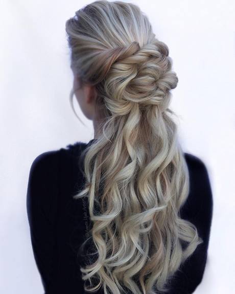updo-half-up-hairstyles-77_2 Updo half up hairstyles