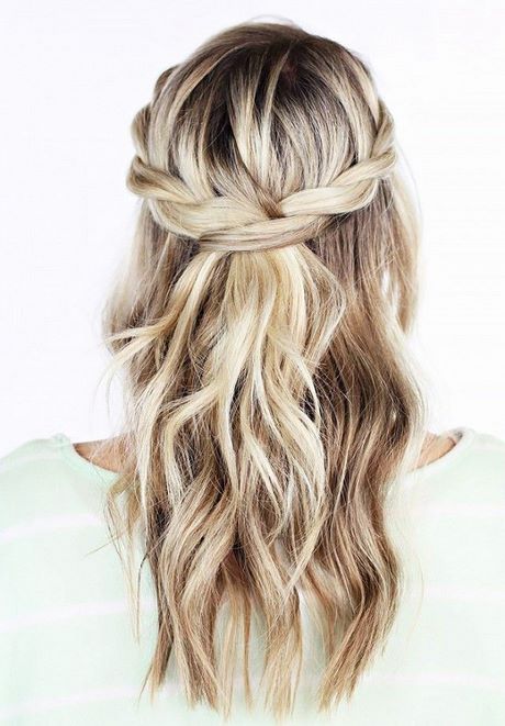 wedding-hairstyles-half-up-half-down-with-braid-57_16 Wedding hairstyles half up half down with braid