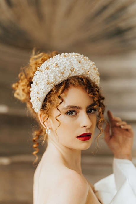 bridal-headdresses-for-short-hair-44_5 Bridal headdresses for short hair