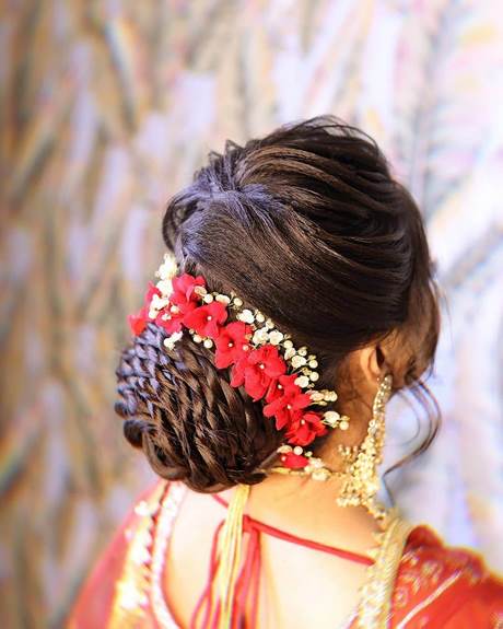 bun-hairstyle-for-saree-05_4 Bun hairstyle for saree