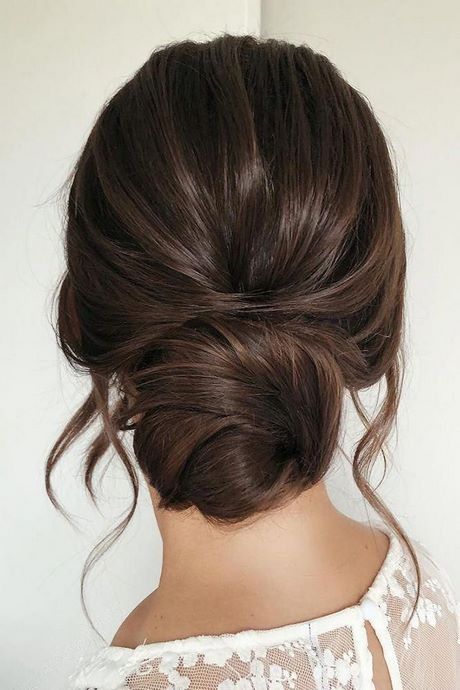 bun-hairstyle-for-wedding-49_12 Bun hairstyle for wedding