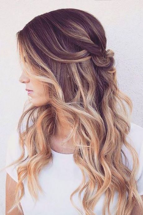 long-curly-hairstyles-for-wedding-34_8 Long curly hairstyles for wedding