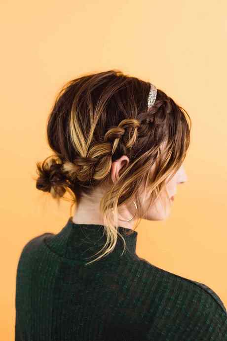 super-easy-updos-for-medium-length-hair-99_4 Super easy updos for medium length hair