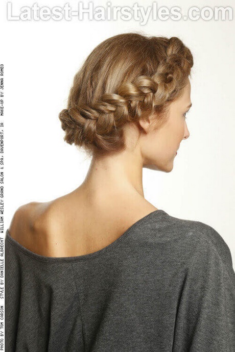 easy-hairstyles-for-long-hair-updos-50_18 Easy hairstyles for long hair updos