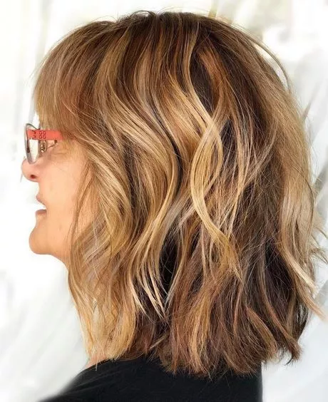 best-hairstyles-for-women-over-50-2023-06_3-10 Best hairstyles for women over 50 2023