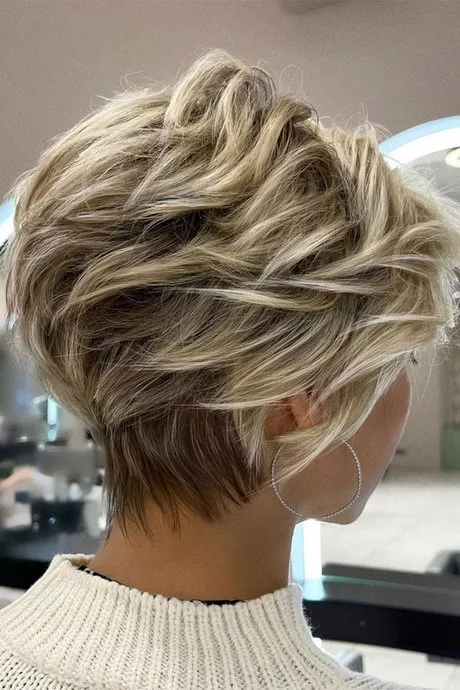 new-ladies-hairstyles-for-2023-59_8-15 New ladies hairstyles for 2023