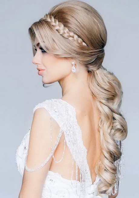 bride-hairstyle-long-hair-68_4 Bride hairstyle long hair