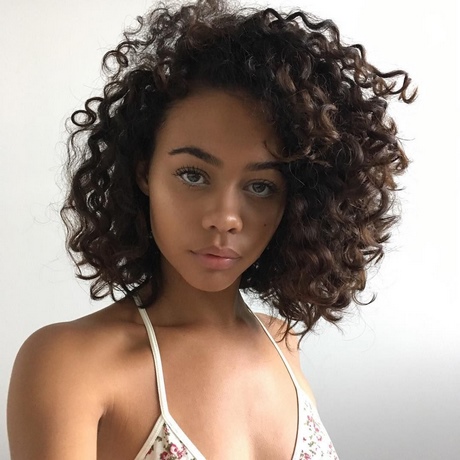 naturally-curly-short-hairstyles-2018-28_6 Naturally curly short hairstyles 2018
